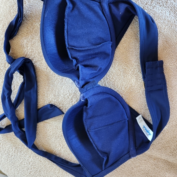 NWOT LA Vie en Rose Bikini Top sz xs - Picture 5 of 9